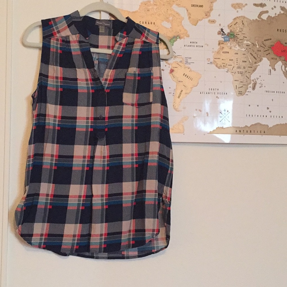 Sleeveless Plaid Top